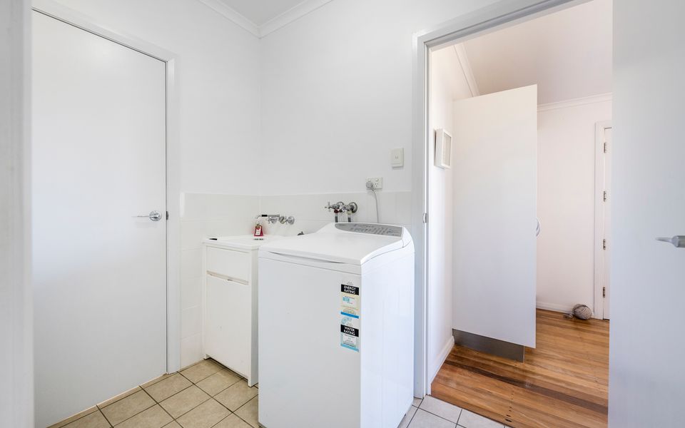 65 OCEAN ROAD, BROOMS HEAD