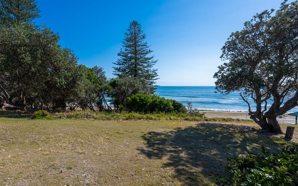 65 OCEAN ROAD, BROOMS HEAD