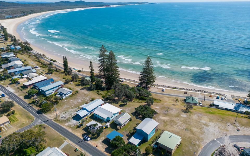 65 OCEAN ROAD, BROOMS HEAD