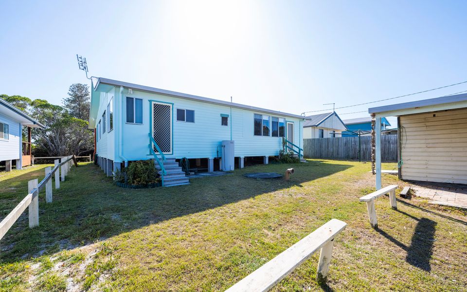 65 OCEAN ROAD, BROOMS HEAD