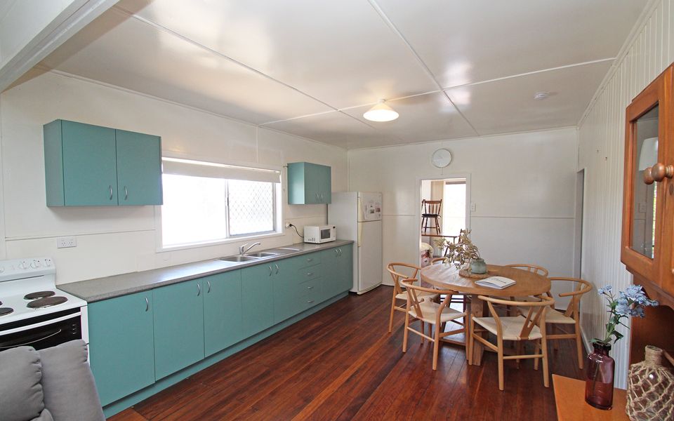 63 OCEAN ROAD, BROOMS HEAD