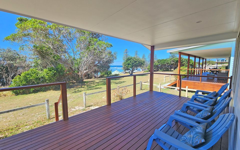 63 OCEAN ROAD, BROOMS HEAD