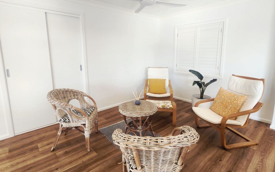 15 HONEYSUCKLE STREET, BROOMS HEAD