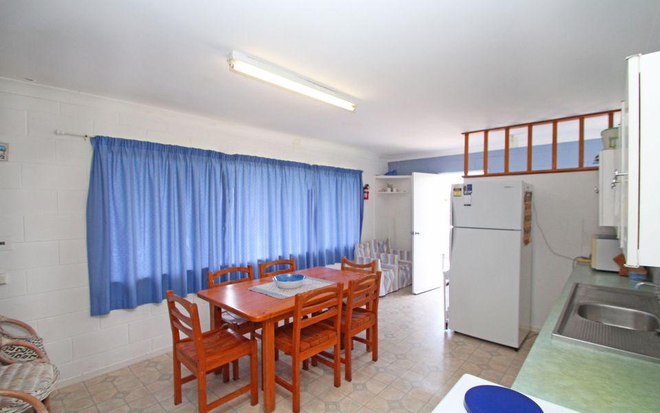 15 HONEYSUCKLE STREET, BROOMS HEAD