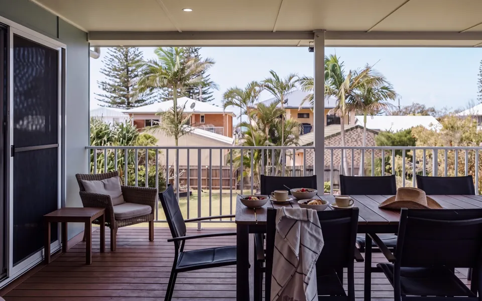 15 HONEYSUCKLE STREET, BROOMS HEAD