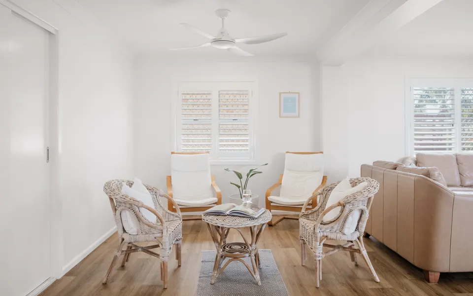 15 HONEYSUCKLE STREET, BROOMS HEAD