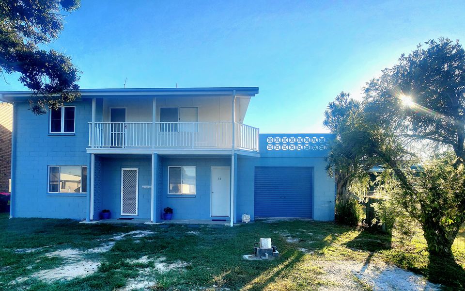 15 HONEYSUCKLE STREET, BROOMS HEAD