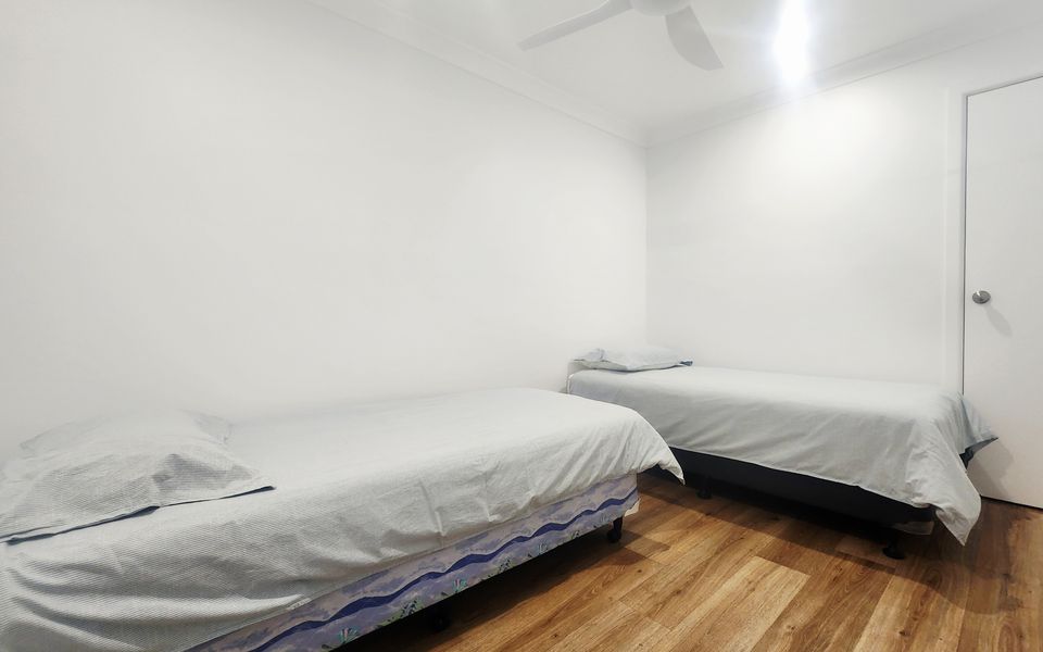 15 HONEYSUCKLE STREET, BROOMS HEAD