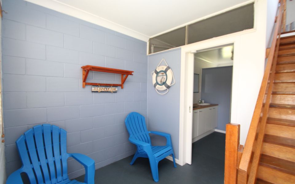 15 HONEYSUCKLE STREET, BROOMS HEAD