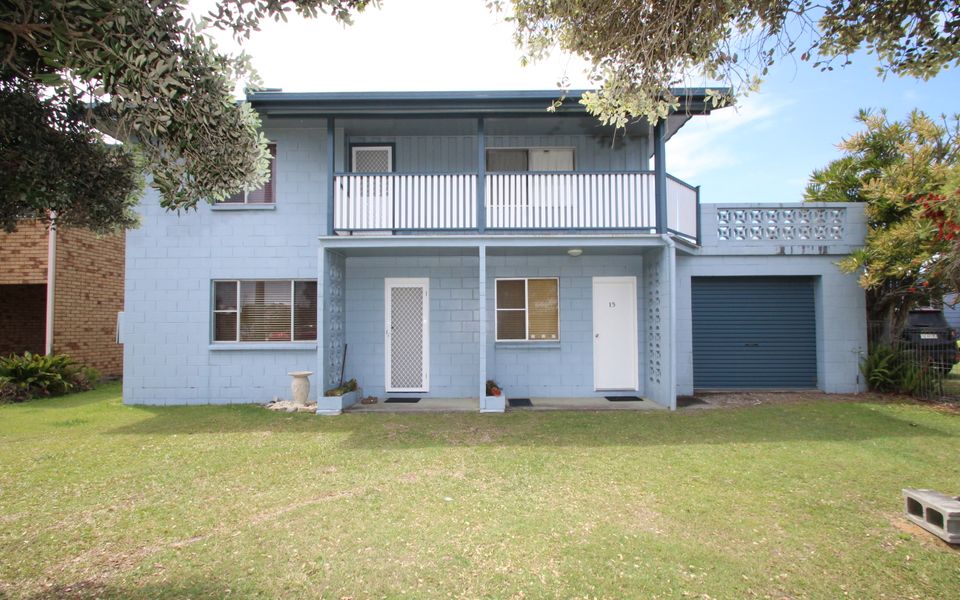 15 HONEYSUCKLE STREET, BROOMS HEAD