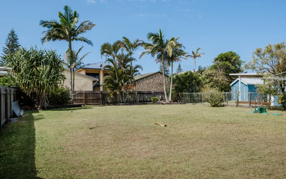 15 HONEYSUCKLE STREET, BROOMS HEAD