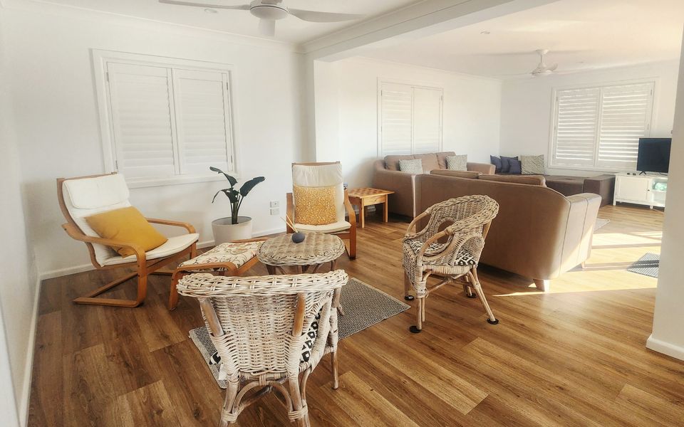 15 HONEYSUCKLE STREET, BROOMS HEAD