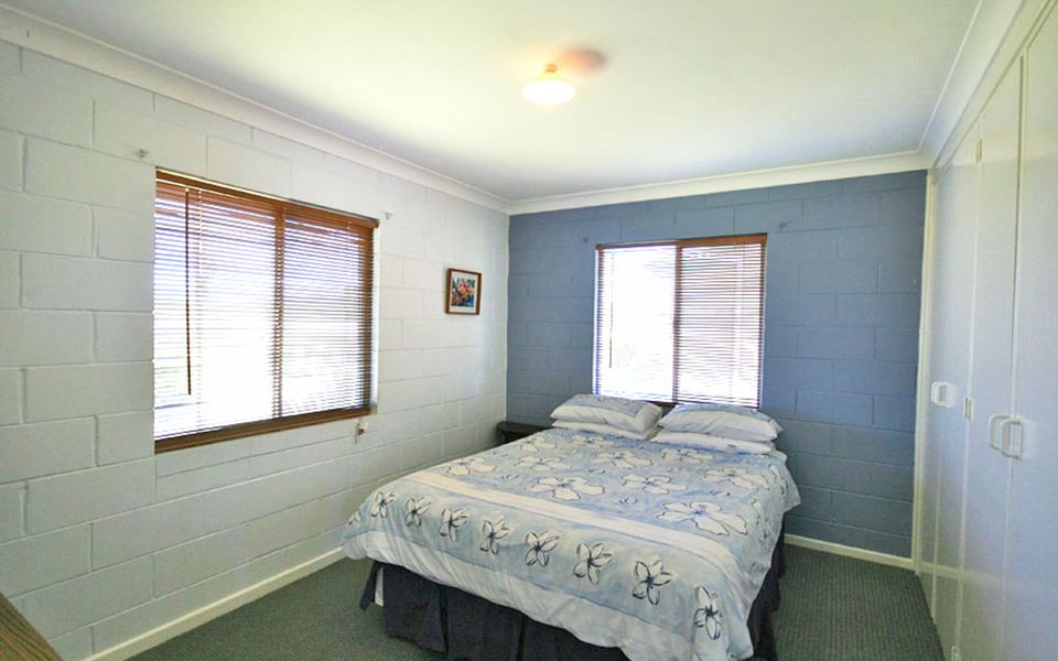 15 HONEYSUCKLE STREET, BROOMS HEAD