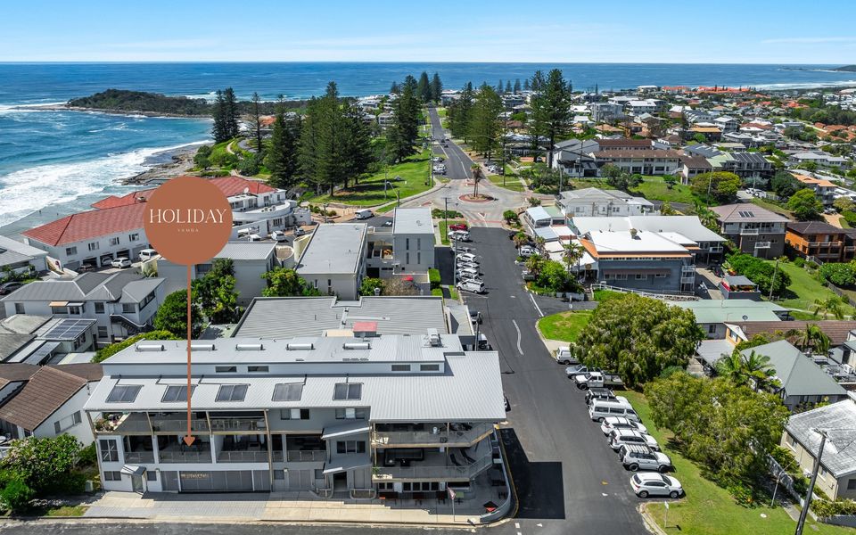 PILOTAGE 3 | Ocean and Lighthouse views