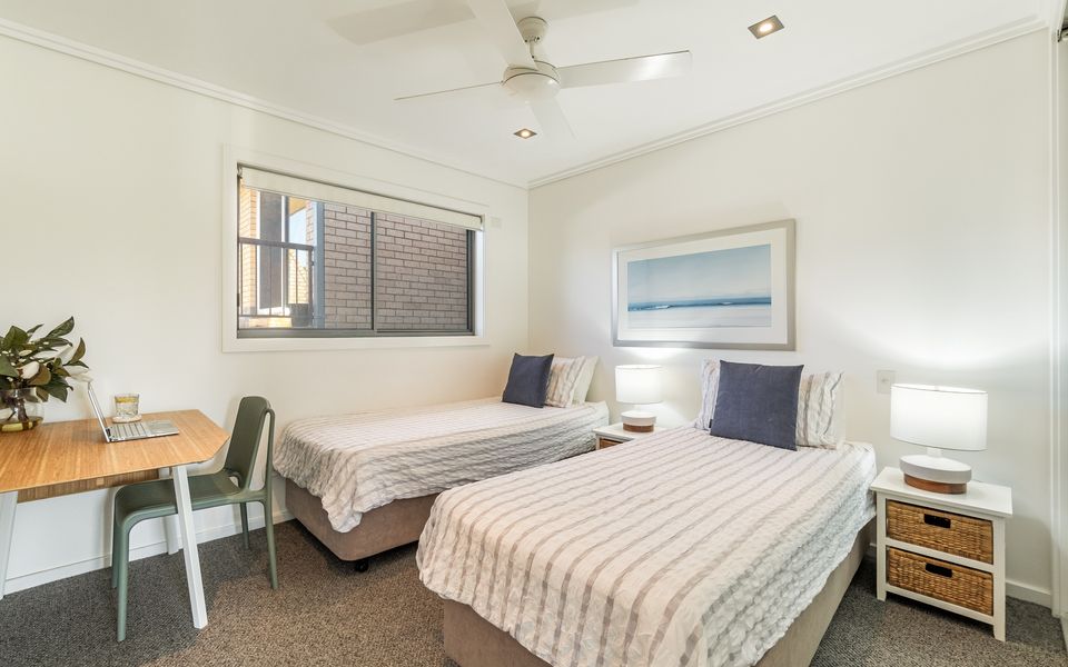 PILOTAGE 3 | Ocean and Lighthouse views