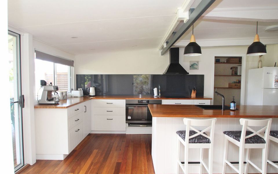 17 HONEYSUCKLE STREET, BROOMS HEAD