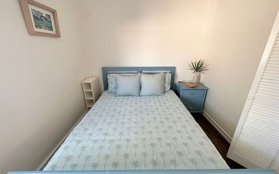 17 HONEYSUCKLE STREET, BROOMS HEAD