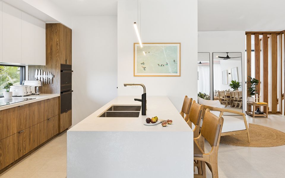 VILLA VERDA – Luxe Yamba Escape with Plunge Pool & Private Sauna | Holiday Yamba