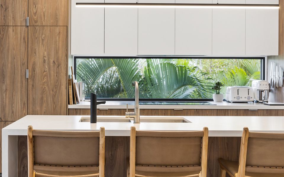 VILLA VERDA – Luxe Yamba Escape with Plunge Pool & Private Sauna | Holiday Yamba