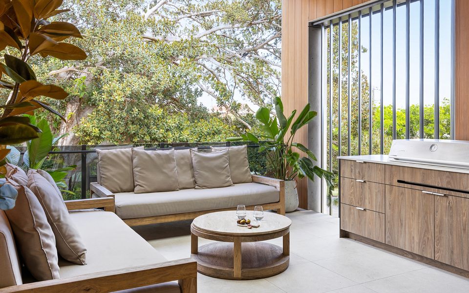 VILLA VERDA – Luxe Yamba Escape with Plunge Pool & Private Sauna | Holiday Yamba