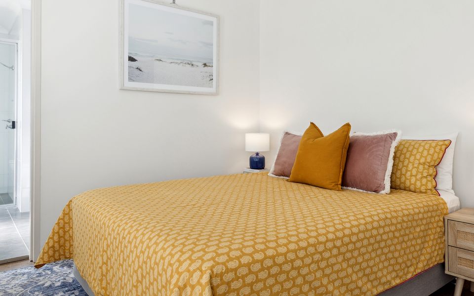 THE WHITE LOTUS | Sought after Beachside location with pool