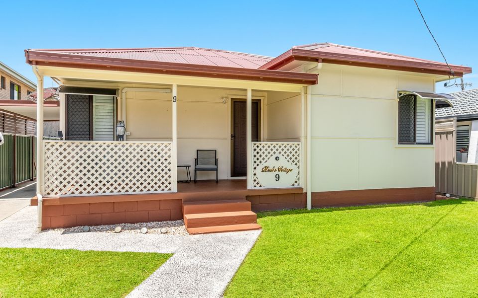 ROSIE’S COTTAGE | In Town and Pet Friendly