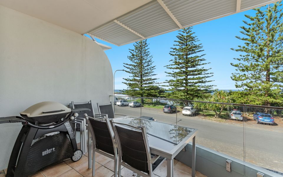 LA RONDE 4 – Hear the Waves of Pippi Beach | Holiday Yamba