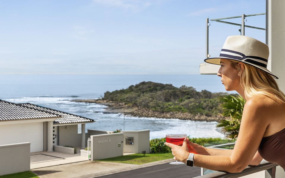 LITTLE PALMS | Sleep by the whisper of the waves