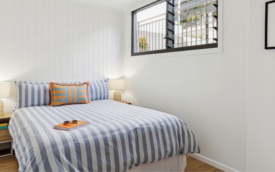 LITTLE PALMS | Sleep by the whisper of the waves