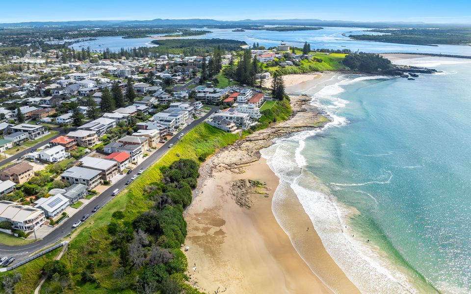 LITTLE PALMS | Sleep by the whisper of the waves