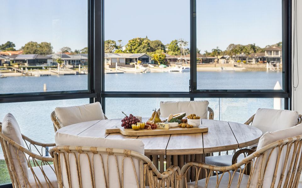 OCEAN STARR – Glorious Views of the Clarence | Holiday Yamba