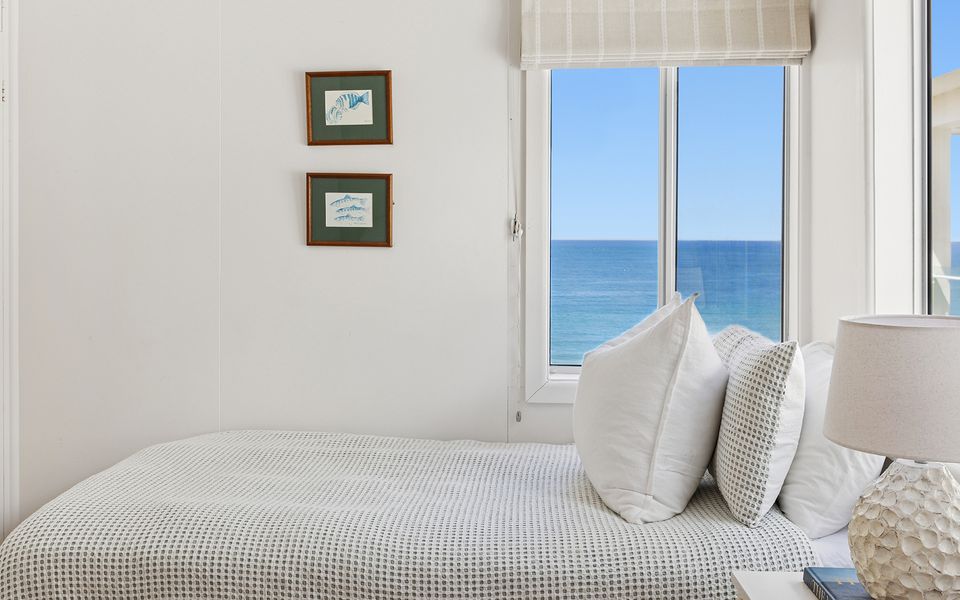 BOOROLONG 2 – Beachfront Bliss | Holiday Yamba