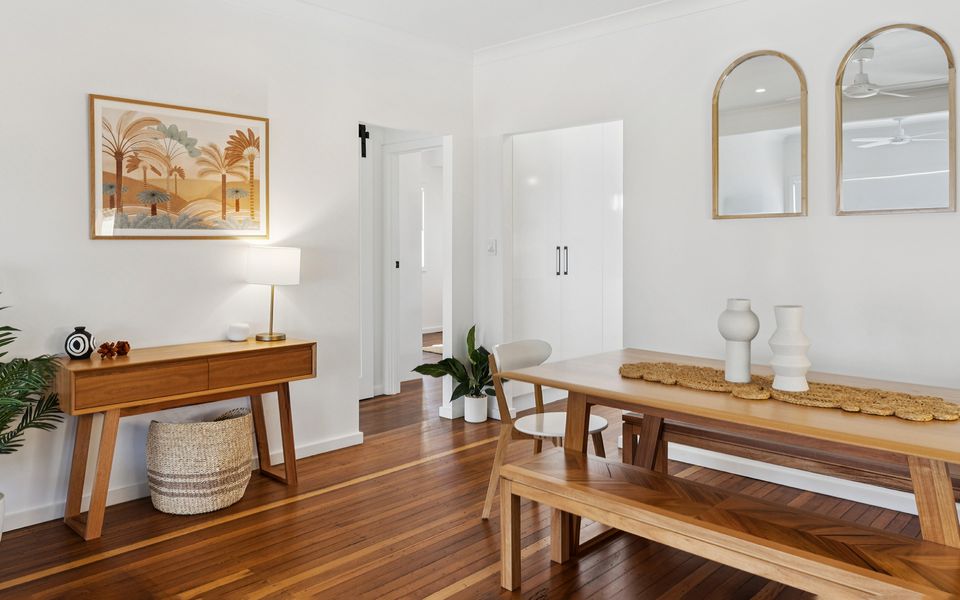 ZEPHYR | Modern Coastal Beach Shack