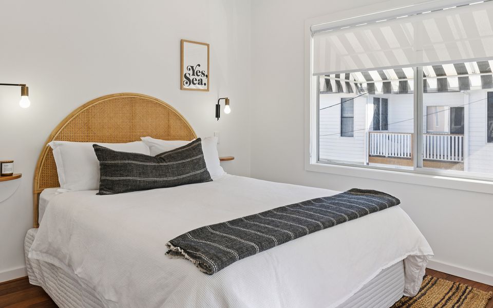 ZEPHYR | Modern Coastal Beach Shack