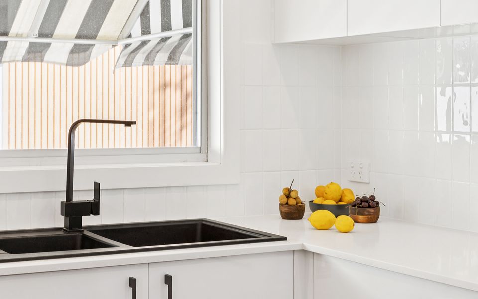 ZEPHYR | Modern Coastal Beach Shack