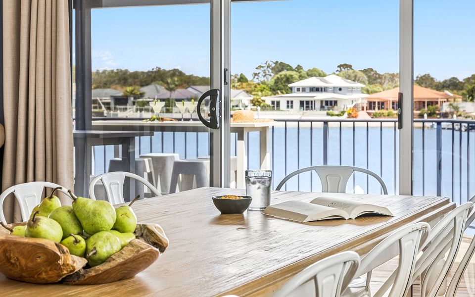 PANDANUS – Spacious Waterfront Escape | Holiday Yamba