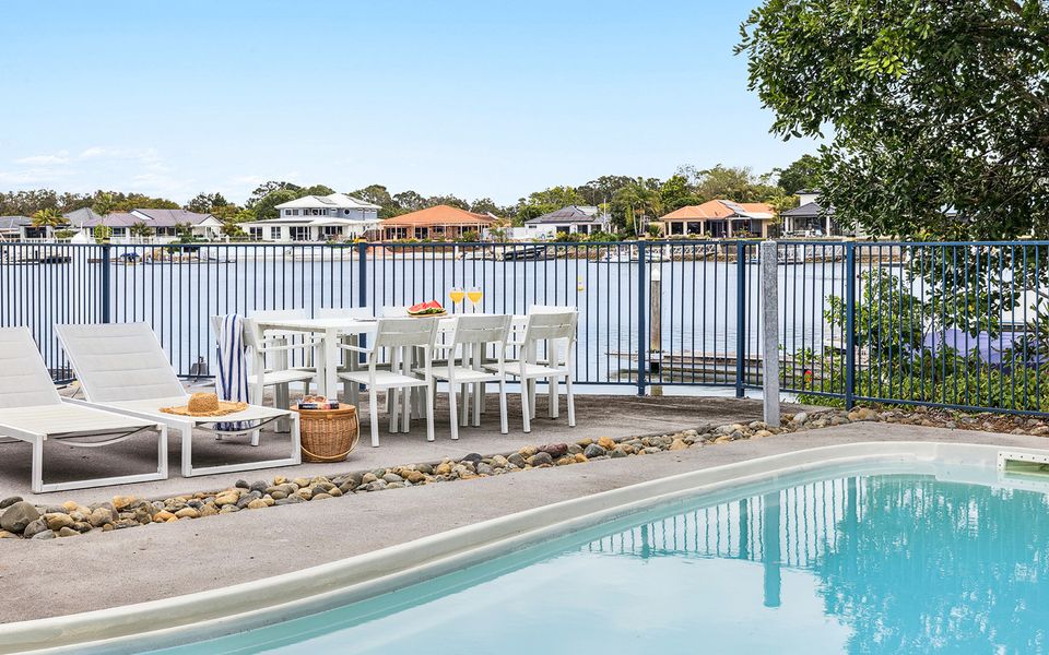PANDANUS – Spacious Waterfront Escape | Holiday Yamba
