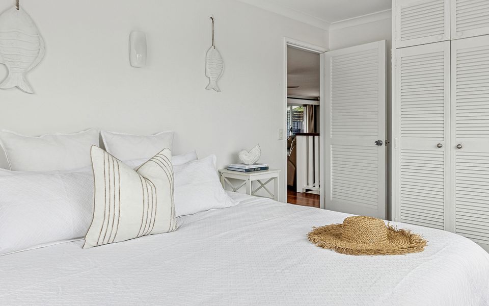 PANDANUS – Spacious Waterfront Escape | Holiday Yamba