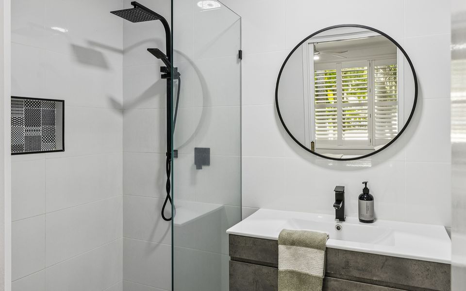 BEACHSIDE 24 | Pet Friendly Holiday Home