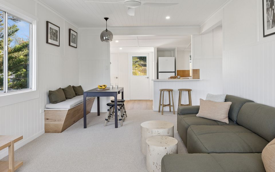 CUSACKS COTTAGE – Coastal Charm with Artistic Soul | Holiday Yamba