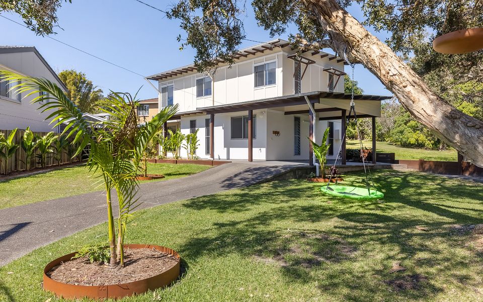 PAPERBARK | Angourie Oasis