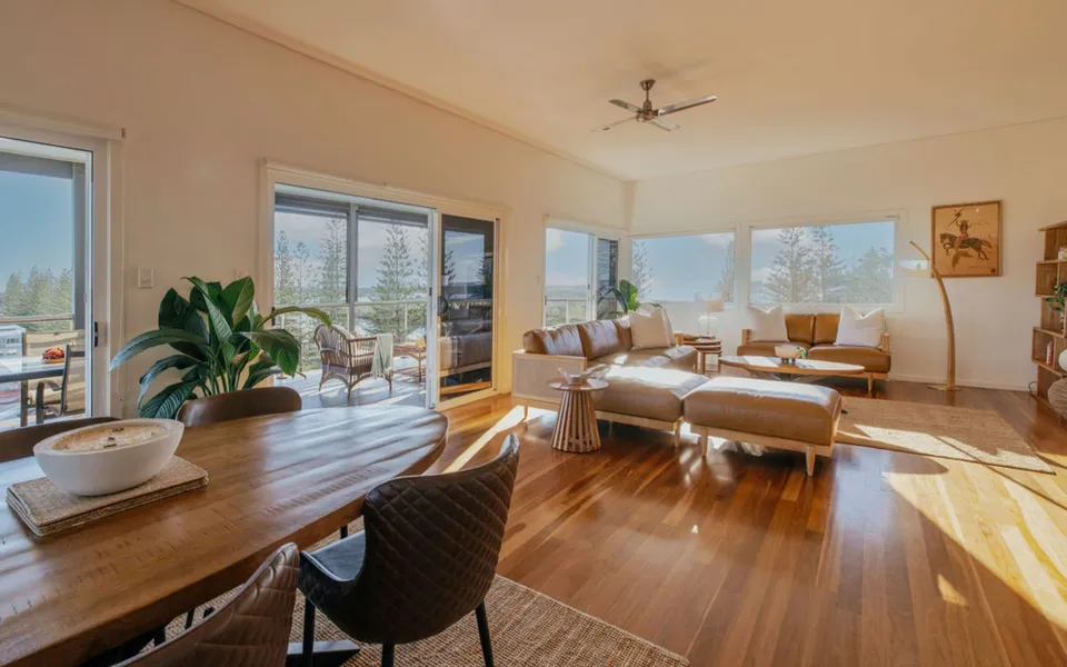 SUNNY’S 1 – Best Sunsets in Yamba