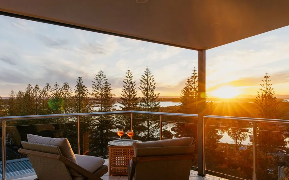 SUNNY’S 1 – Best Sunsets in Yamba