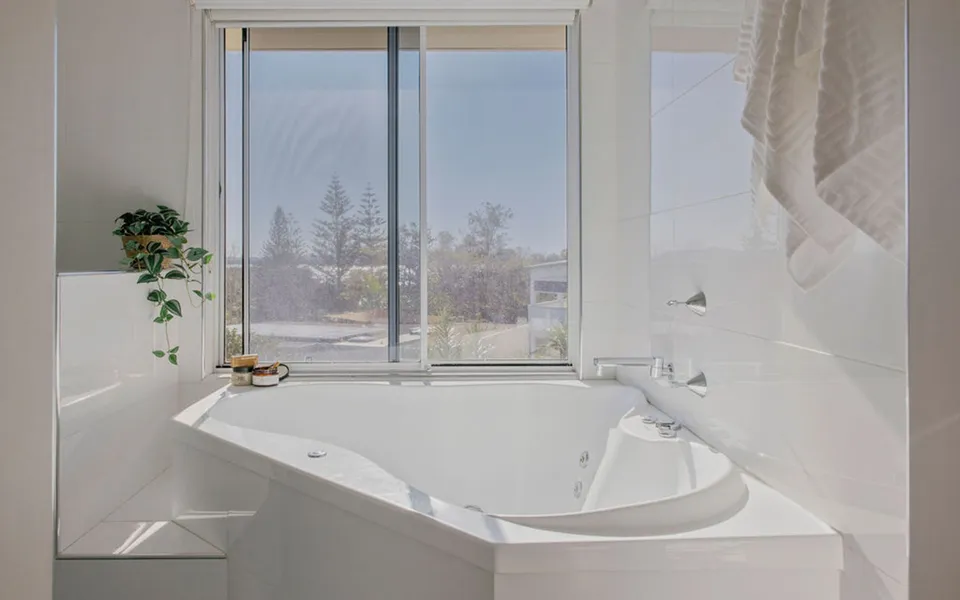 SUNNY’S 1 – Best Sunsets in Yamba