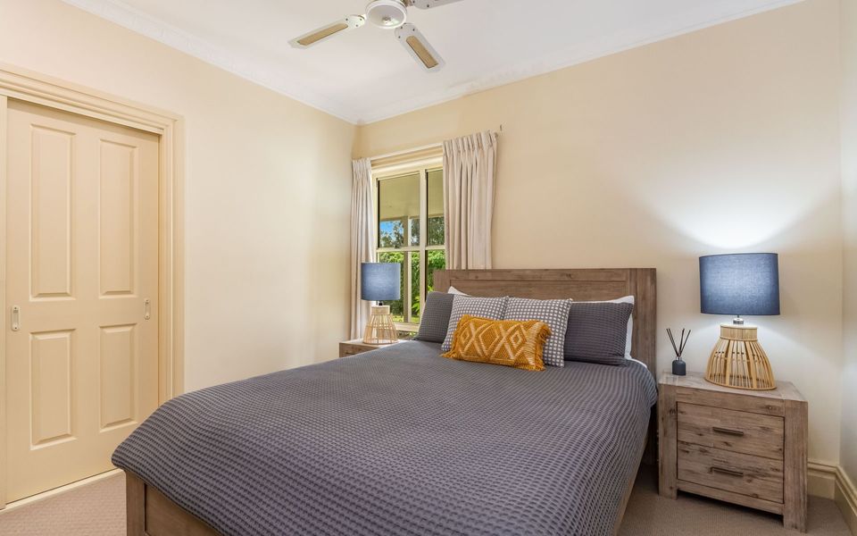 ISLAND GETAWAY | Waterfront near Yamba