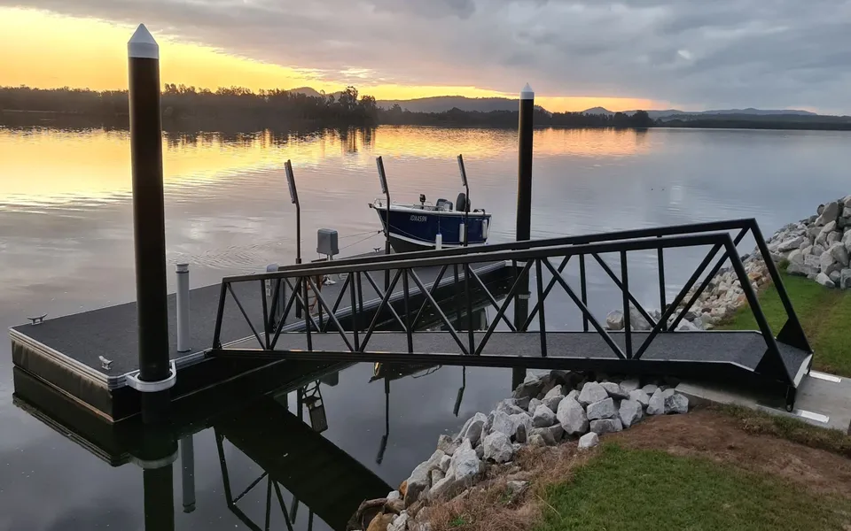 ISLAND GETAWAY | Waterfront near Yamba