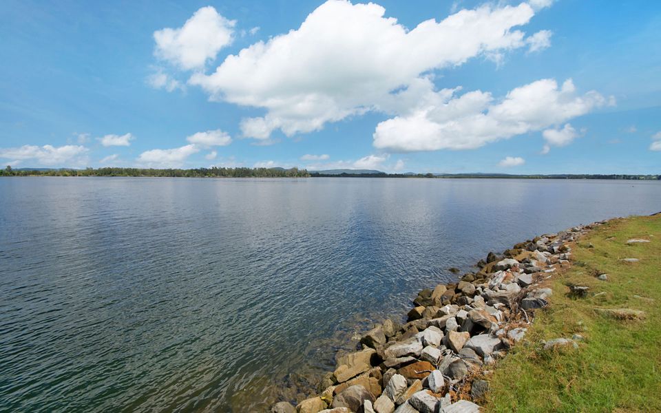 ISLAND GETAWAY | Waterfront near Yamba