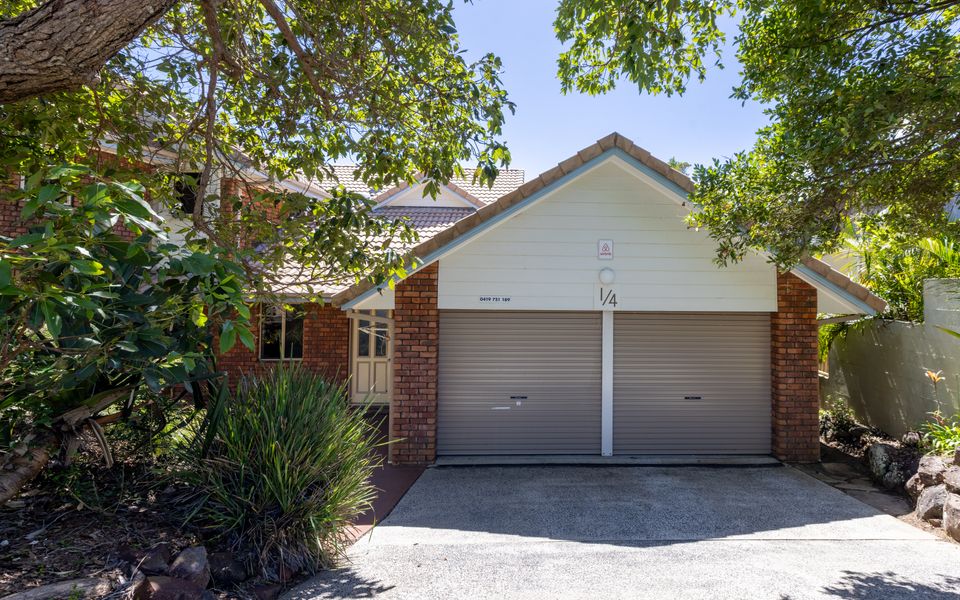 ANGOURIE BAY VILLA – UNIT 1 | Coastal Escape At Angourie