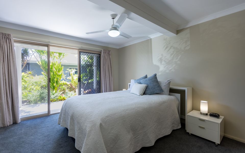 ANGOURIE BAY VILLA – UNIT 1 | Coastal Escape At Angourie