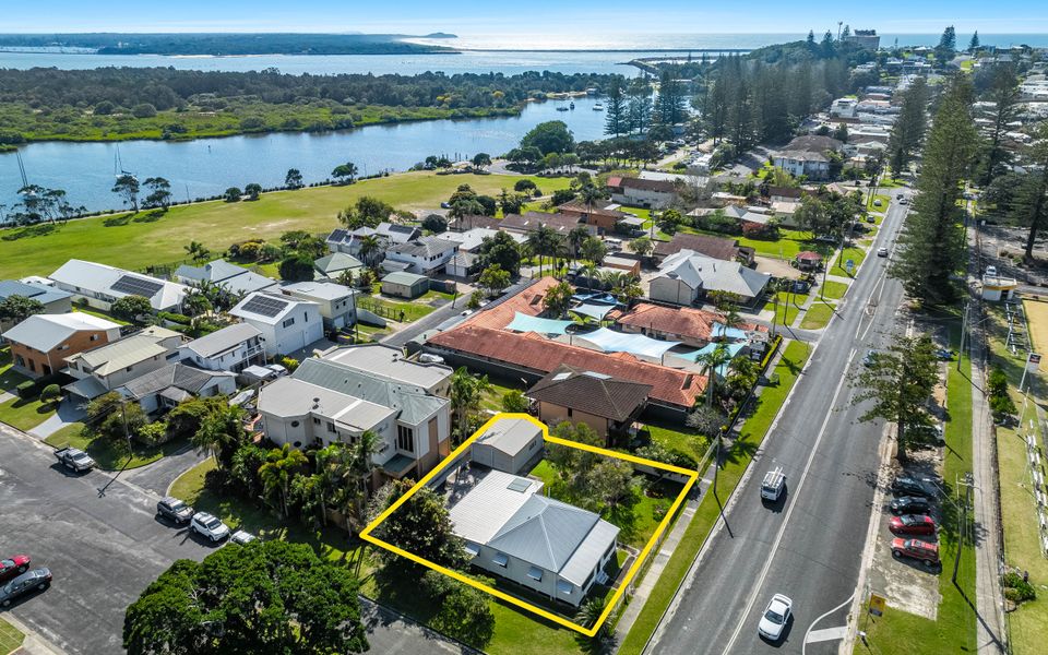 EBB TIDE | Welcomes you to a place with true soul